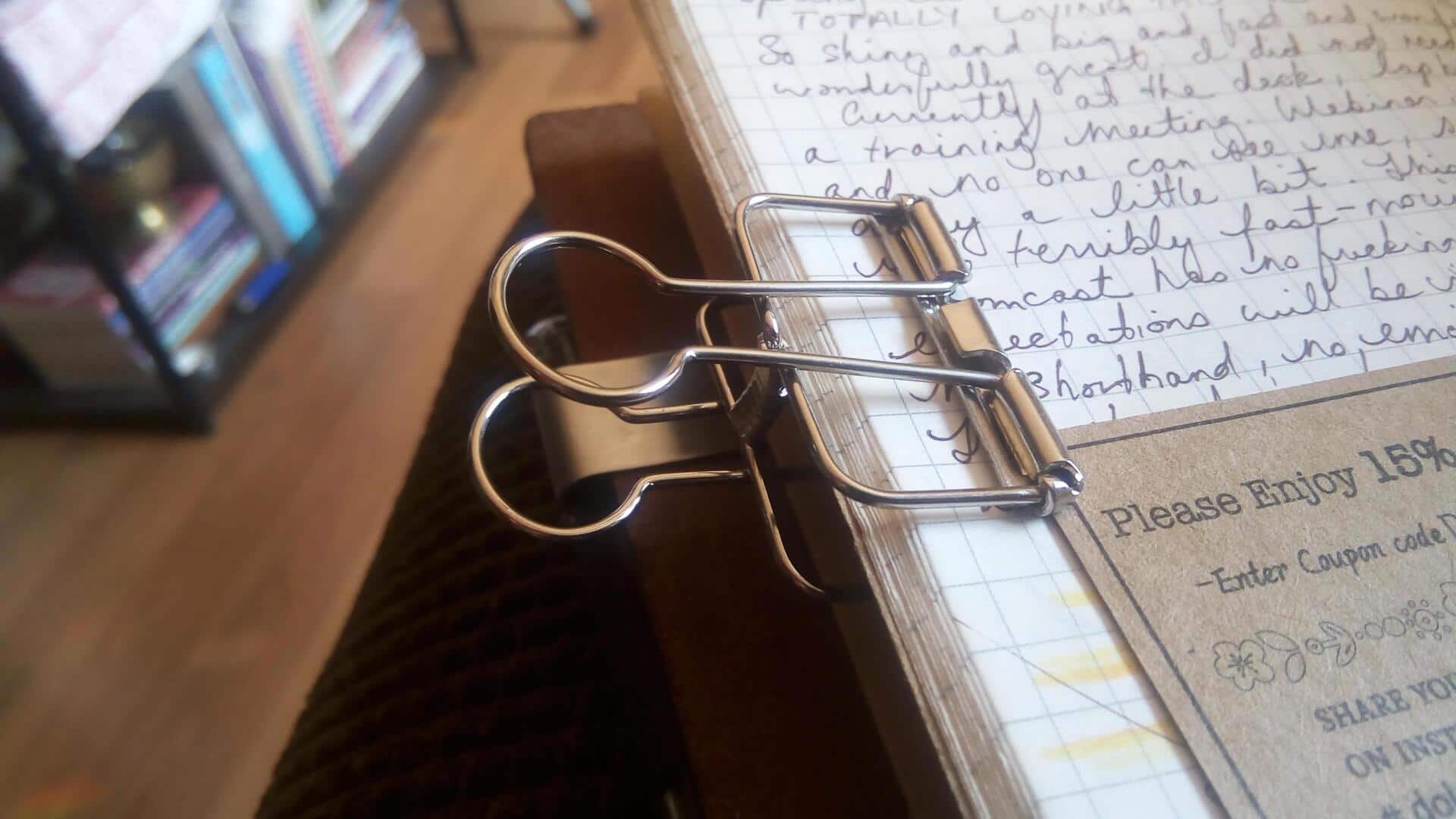 Cara inovatif menggunakan binder dan klip dapur