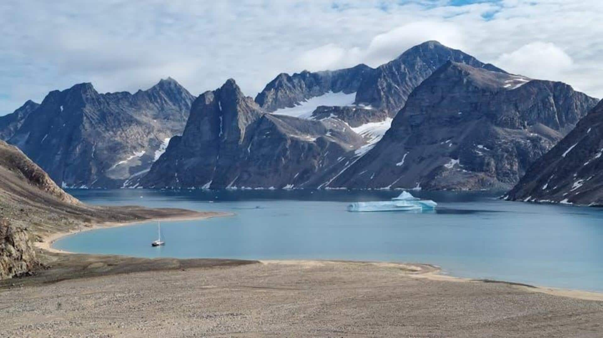 Menjelajahi Ukiran Gletser Menjulang di Taman Nasional Sirmilik, Nunavut, Kanada