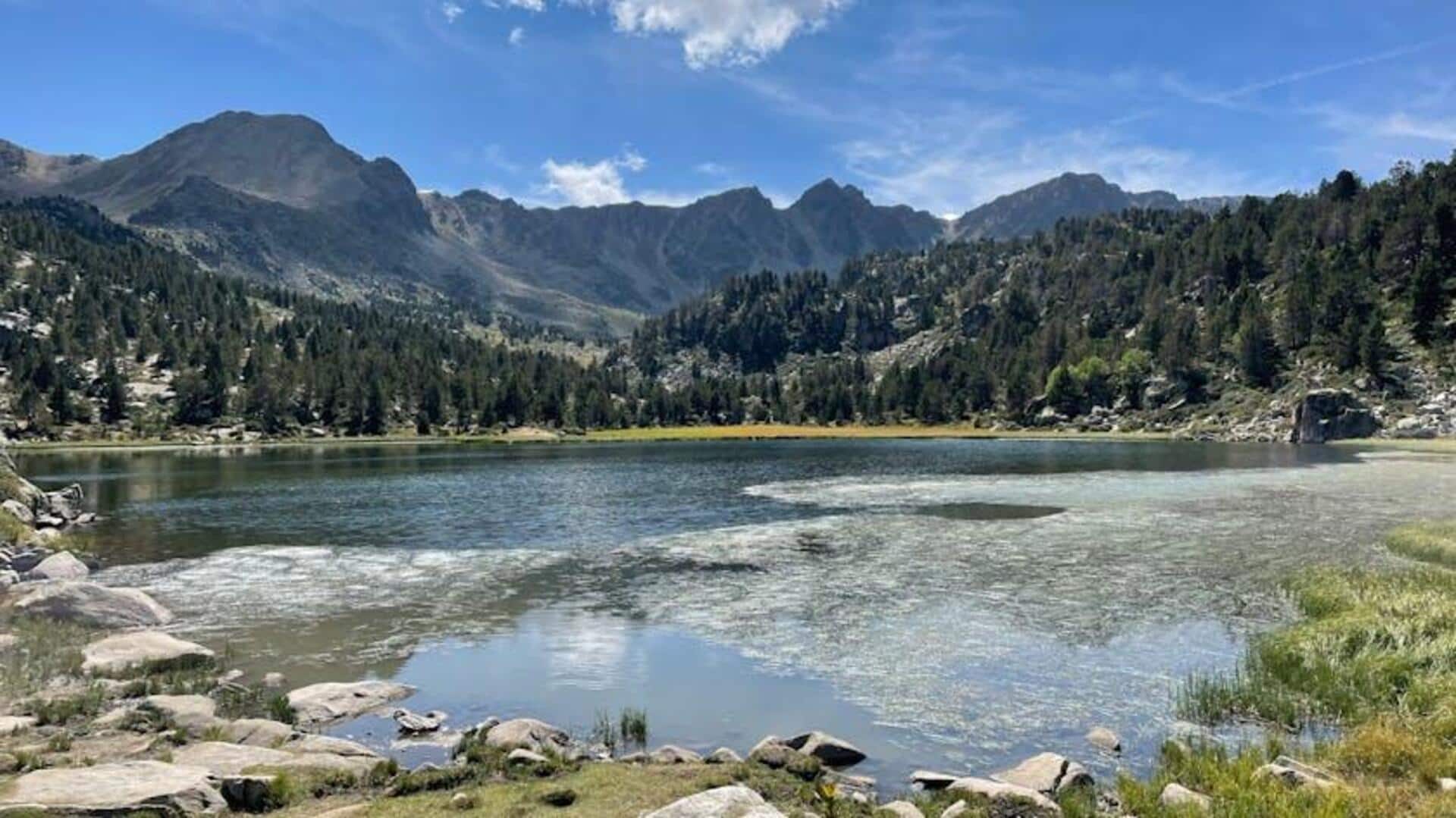 Menjelajahi Jalur Pegunungan di Andorra untuk Pelarian Tenang