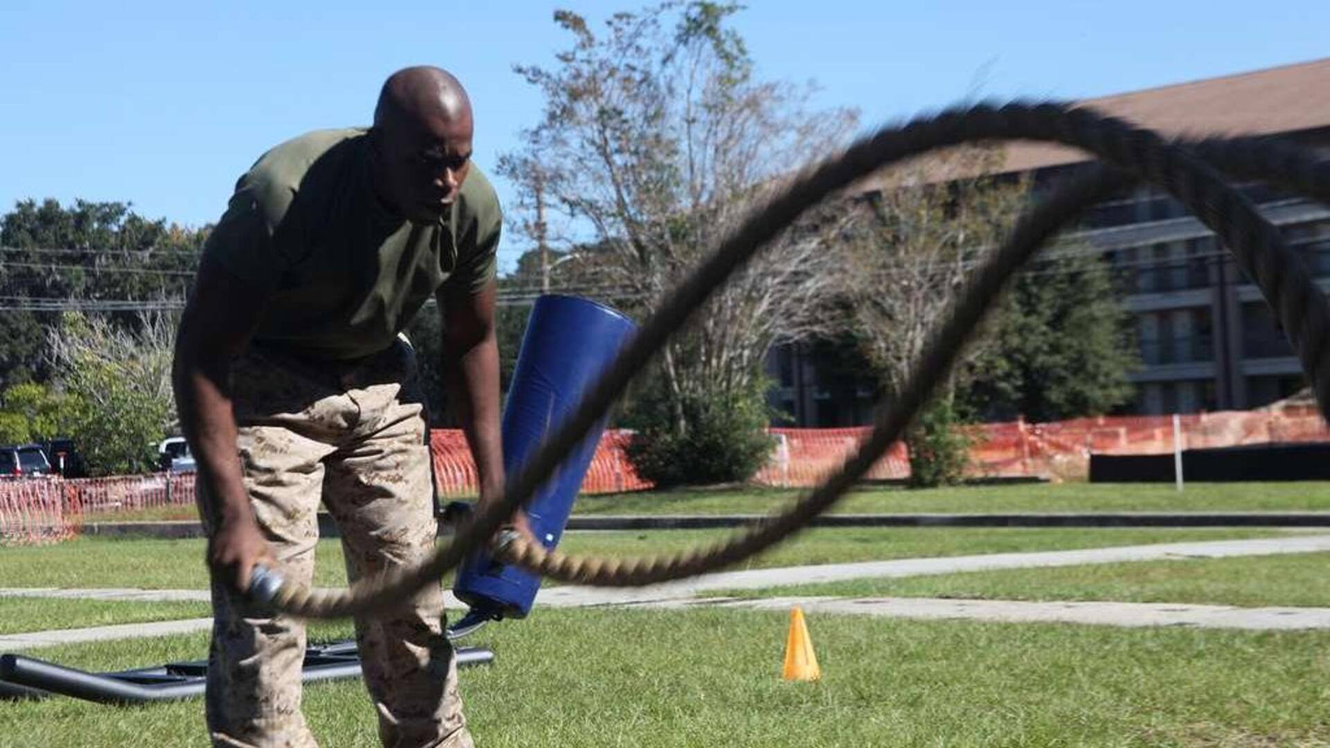 Menghilangkan lemak dengan Battle Ropes