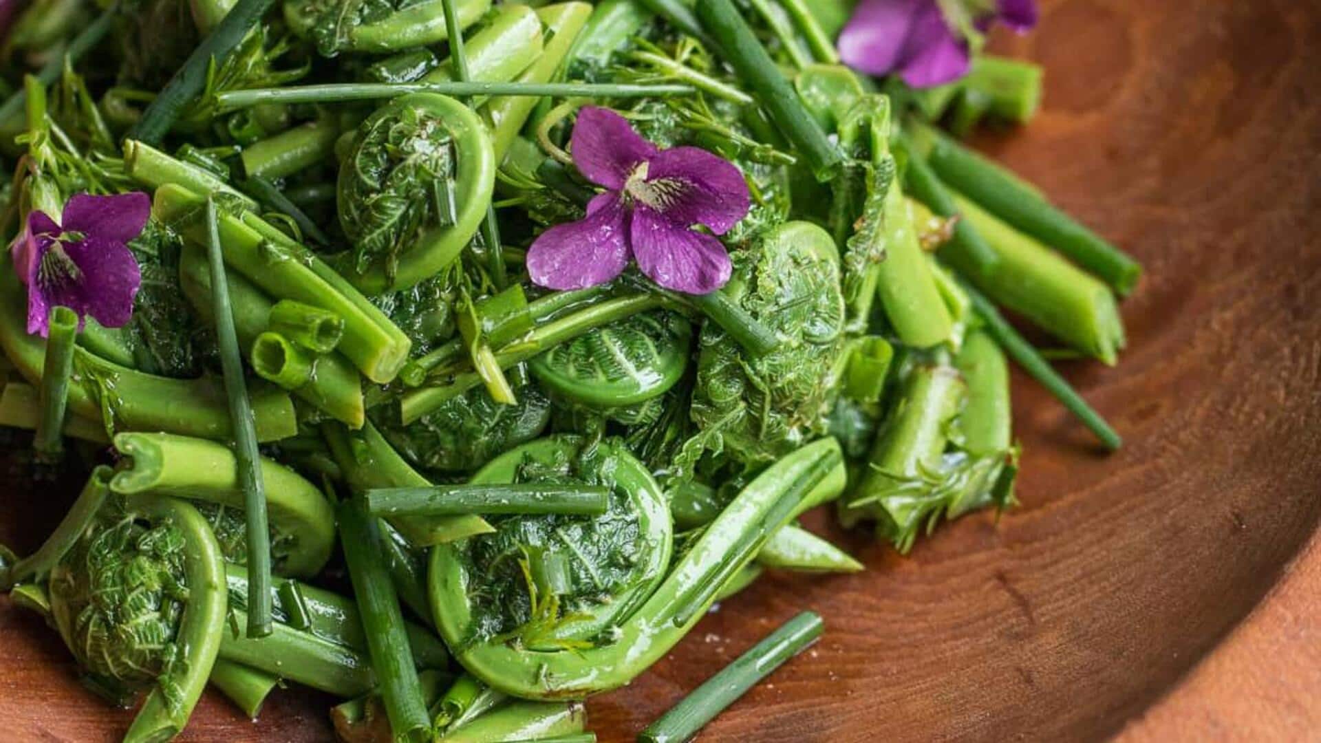Kreasikan Salad Daun Pakis yang Lezat di Rumah