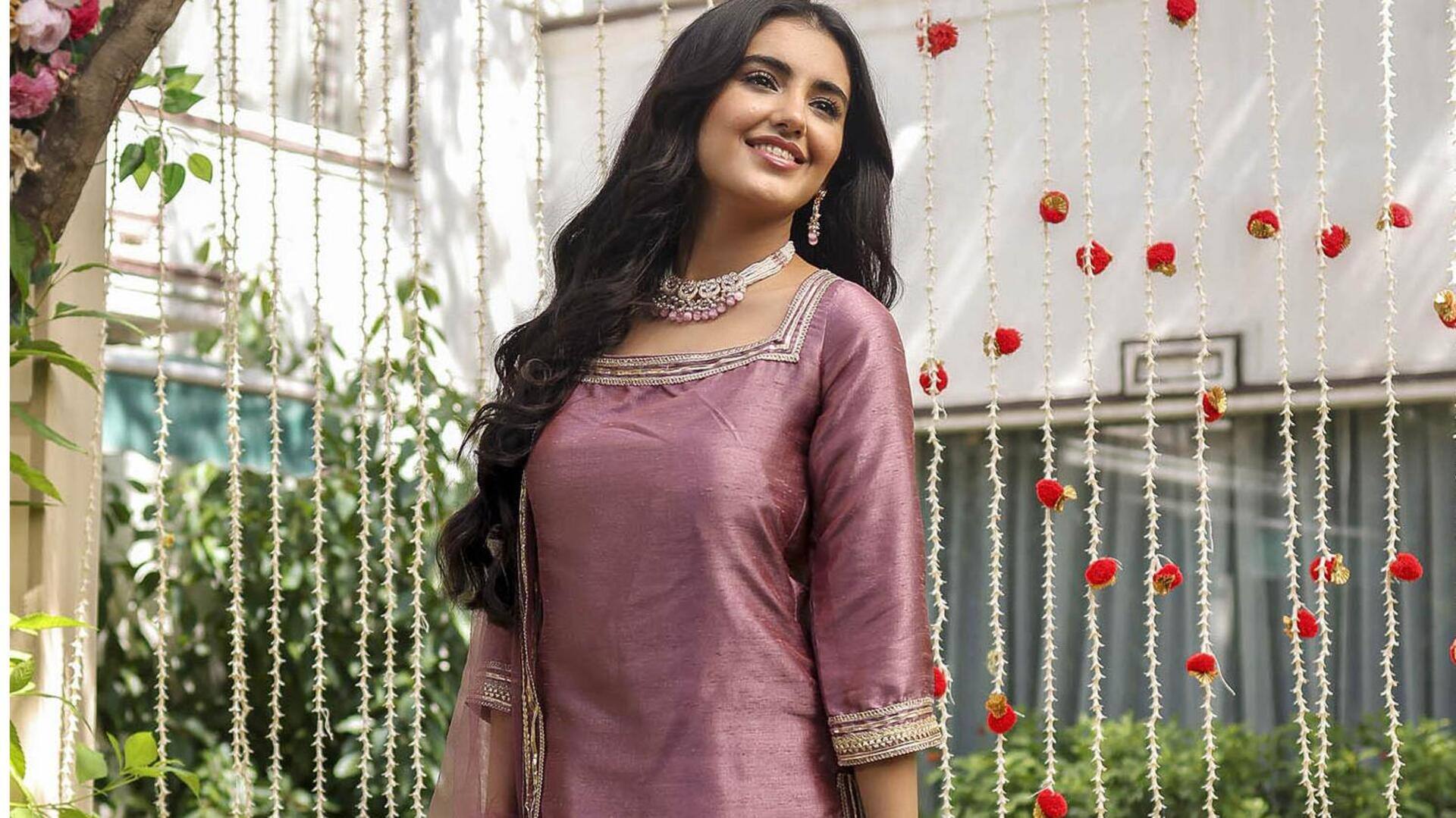 Desain Kurti Musiman: Pilihan tepat untuk setiap acara