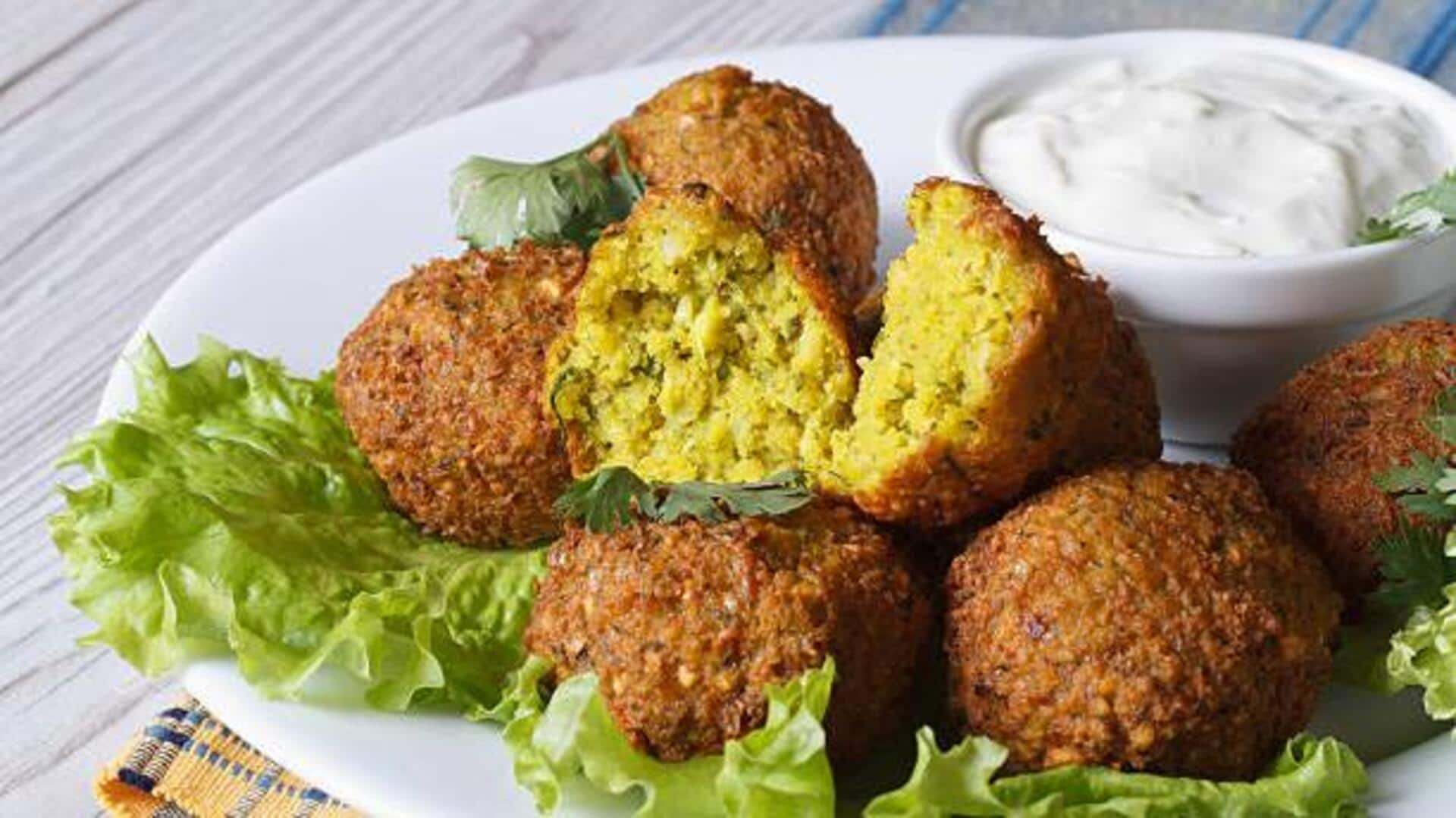 Tutorial Dalam Menghidangkan Falafel Mediterania Dengan Tzatziki