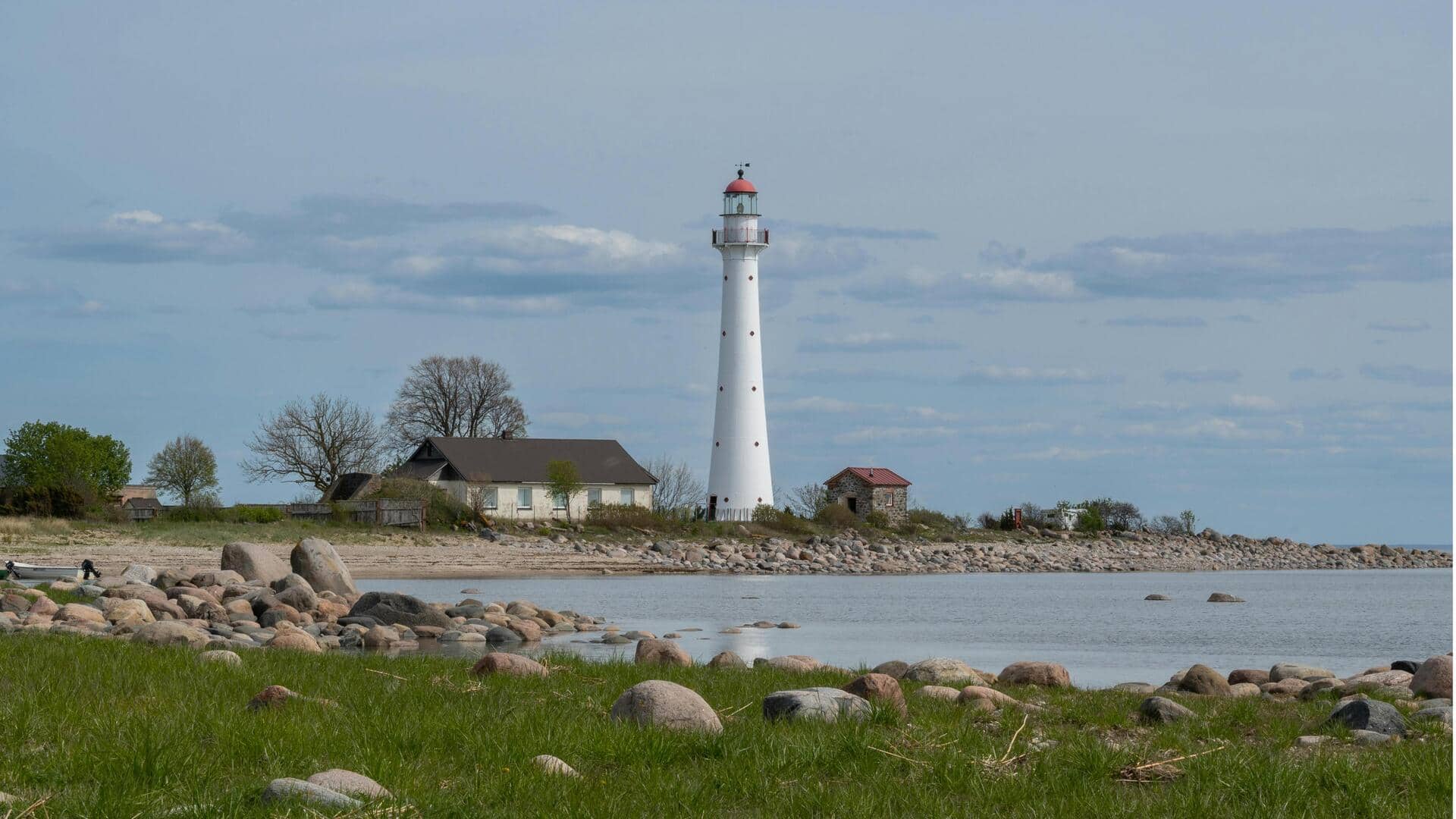 Lima Petualangan Bersepeda Pesisir Terbaik di Estonia