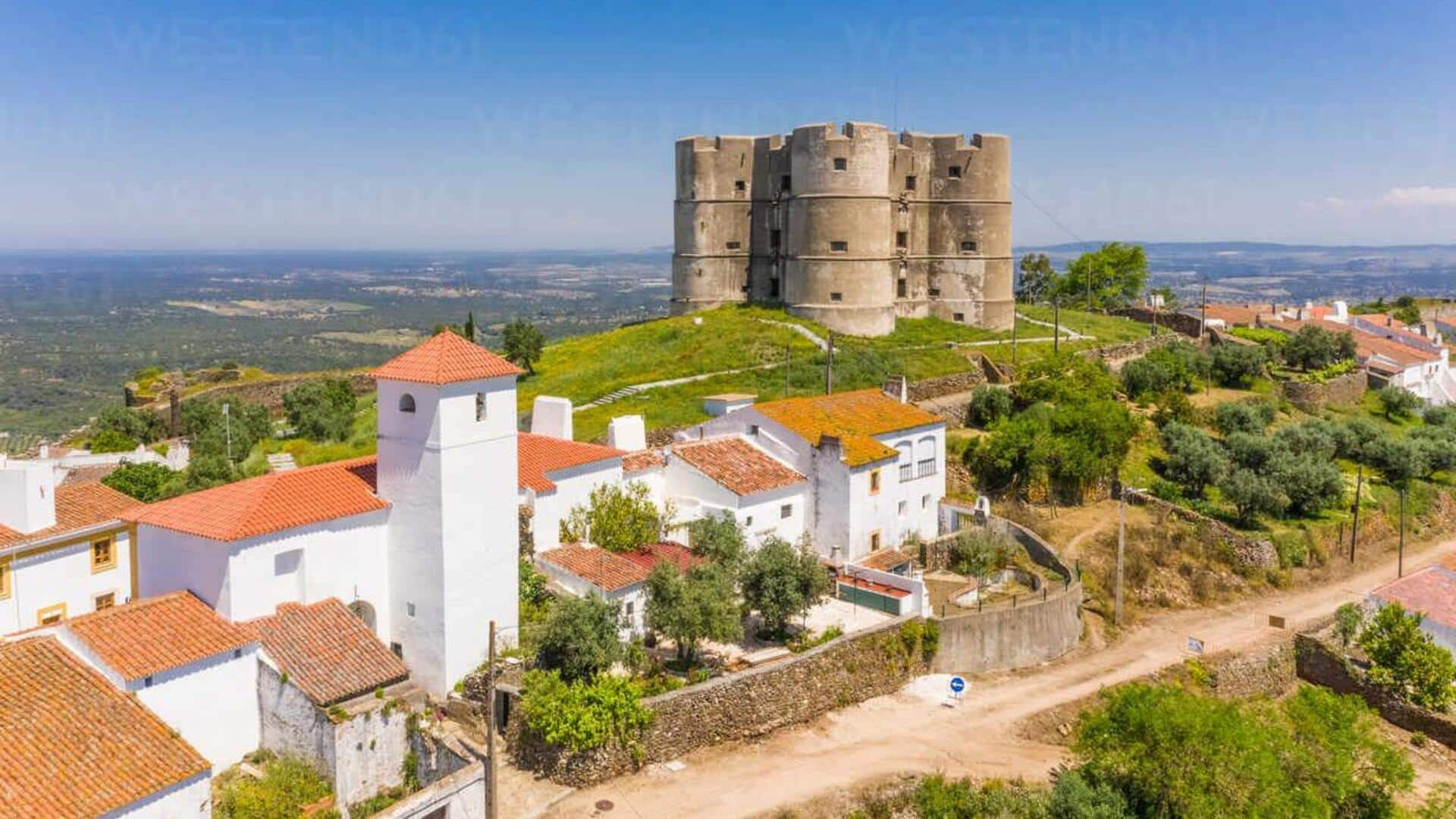 Lima Desa Yang Tersembunyi Di Alentejo, Portugal