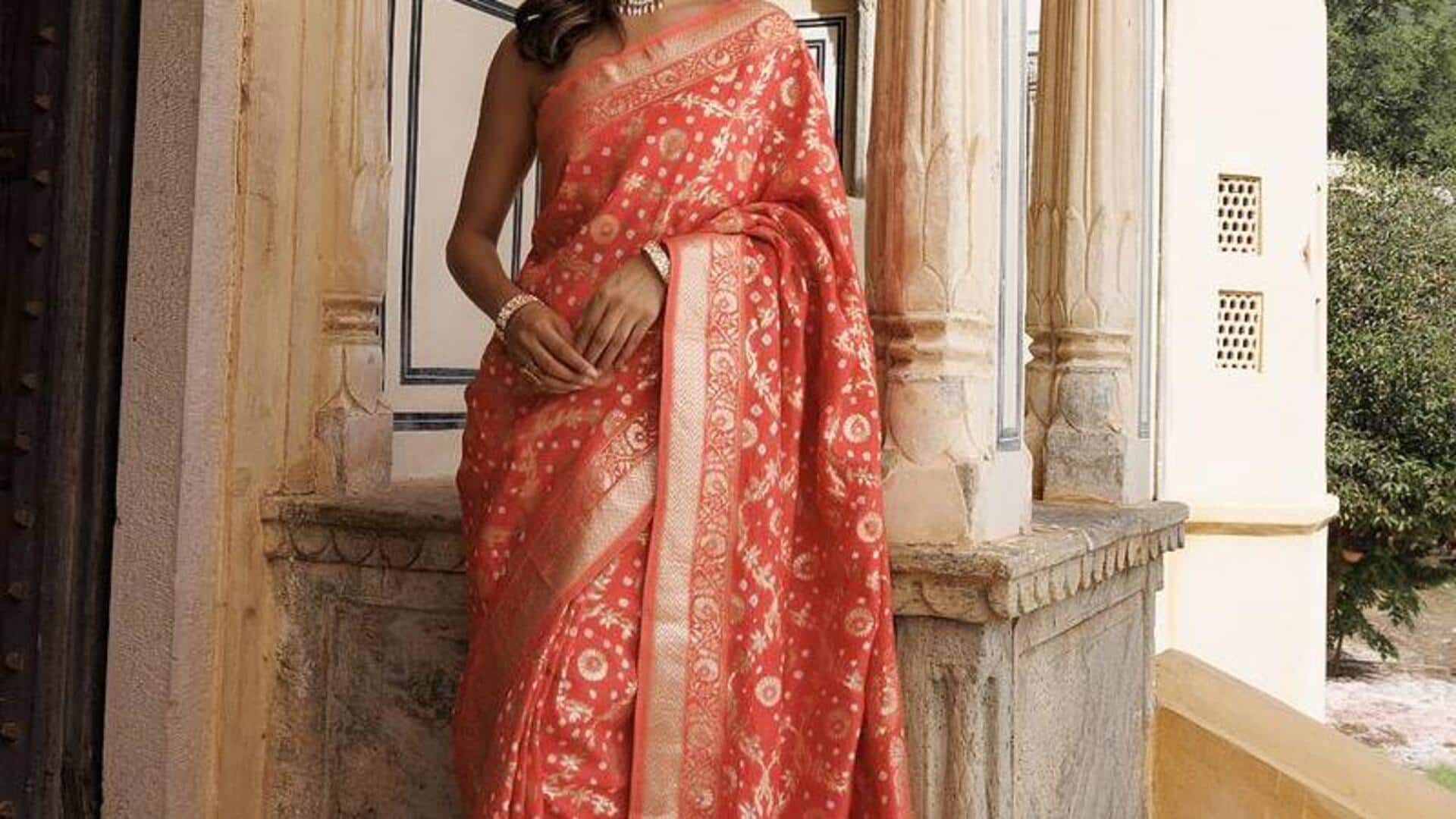 Gaya draping sari yang tak lekang waktu untuk setiap siluet