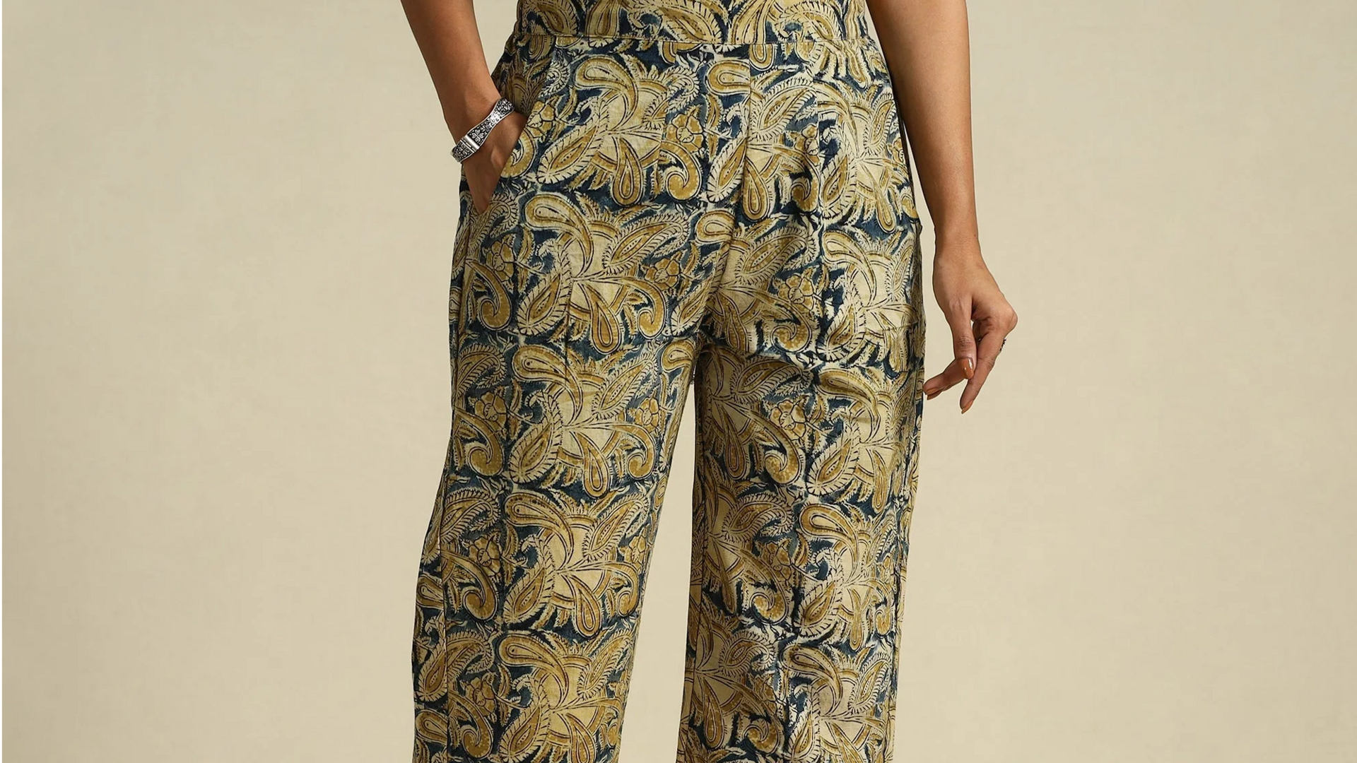 Celana Palazzo cetak blok: Pilihan tepat untuk musim panas India