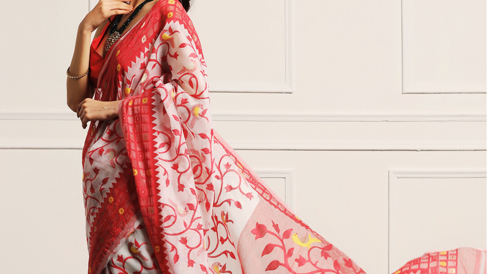 5 kain saree katun abadi untuk musim semi India