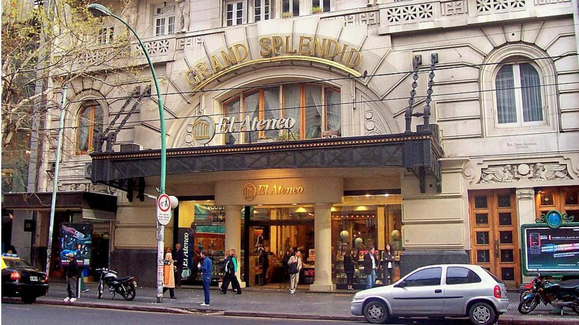 Menjelajahi Toko Buku dan Kafe Sastra di Buenos Aires