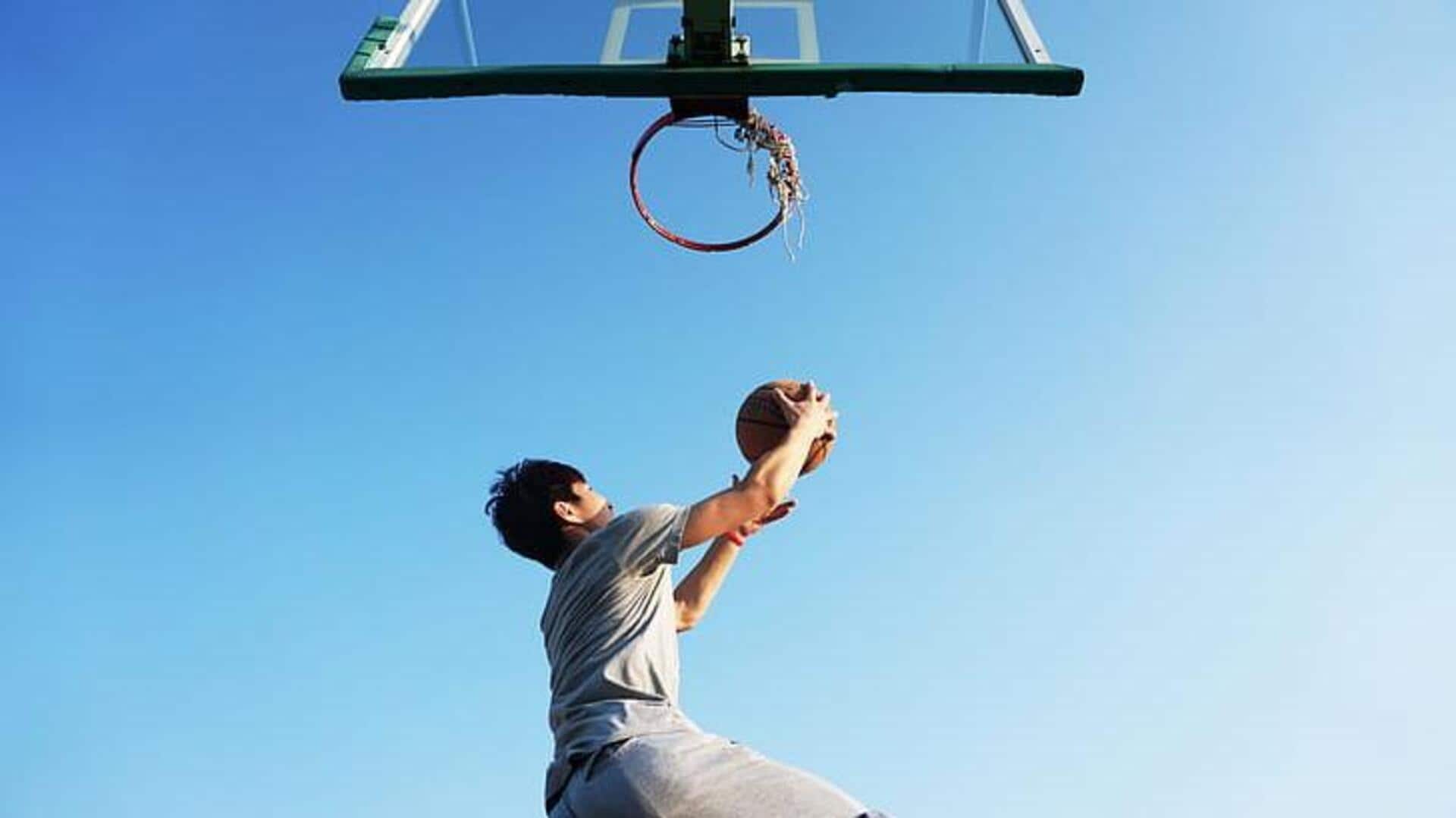 Apa yang membuat dunk basket legal atau ilegal?