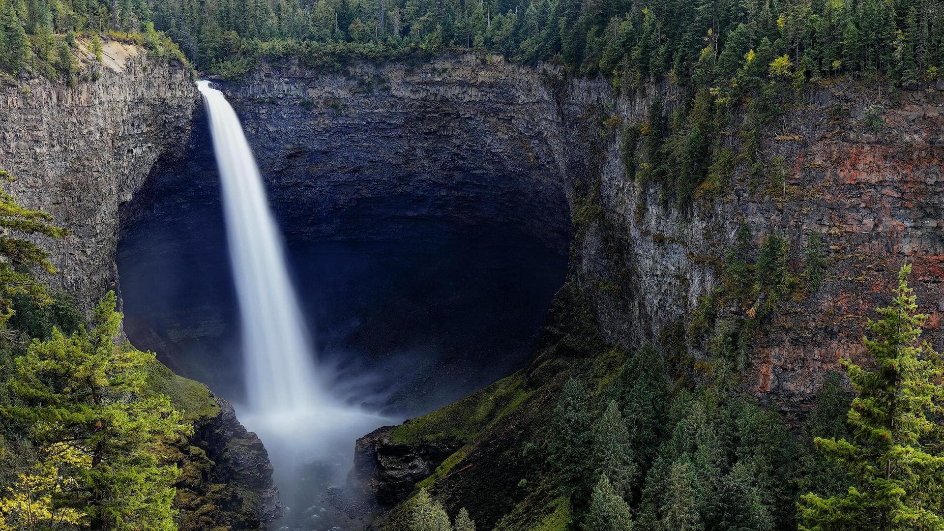 Air Terjun Tersembunyi di Kanada yang Wajib Dikunjungi
