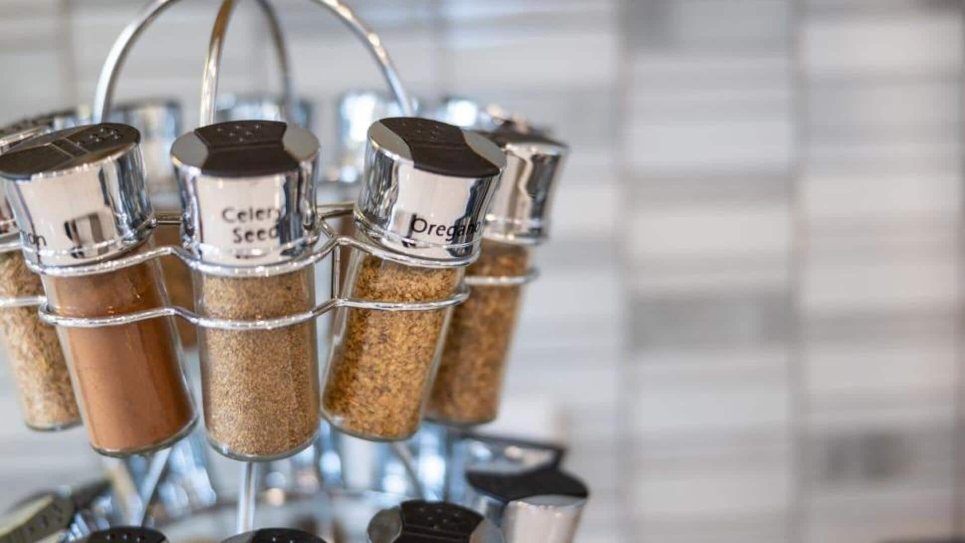 Lima cara cerdas menyimpan bumbu dapur di dapur sibuk