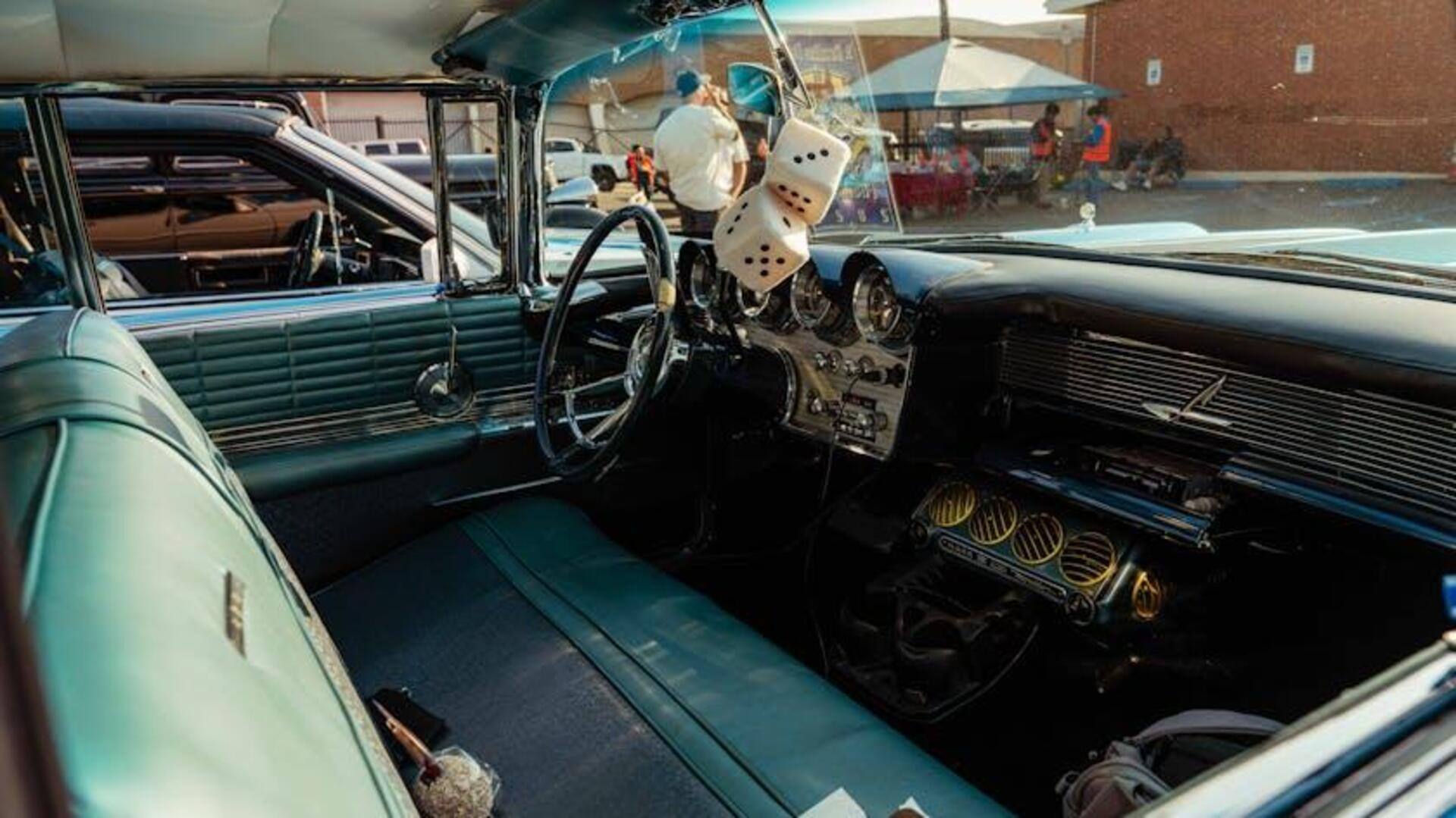 Melindungi Interior Mobil Vintage dengan Aman