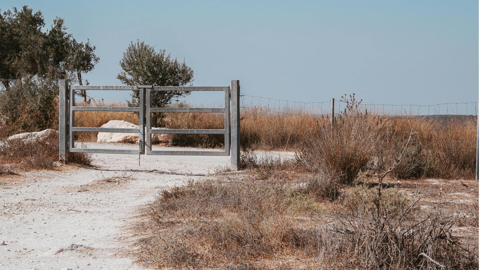 Menjelajahi Gua Bet Guvrin-Maresha, Israel