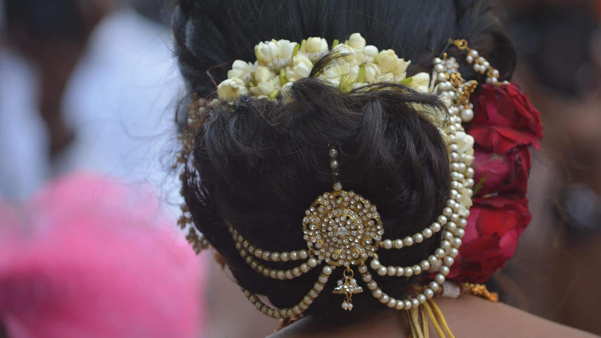 Aksesori rambut India unik untuk musim panas