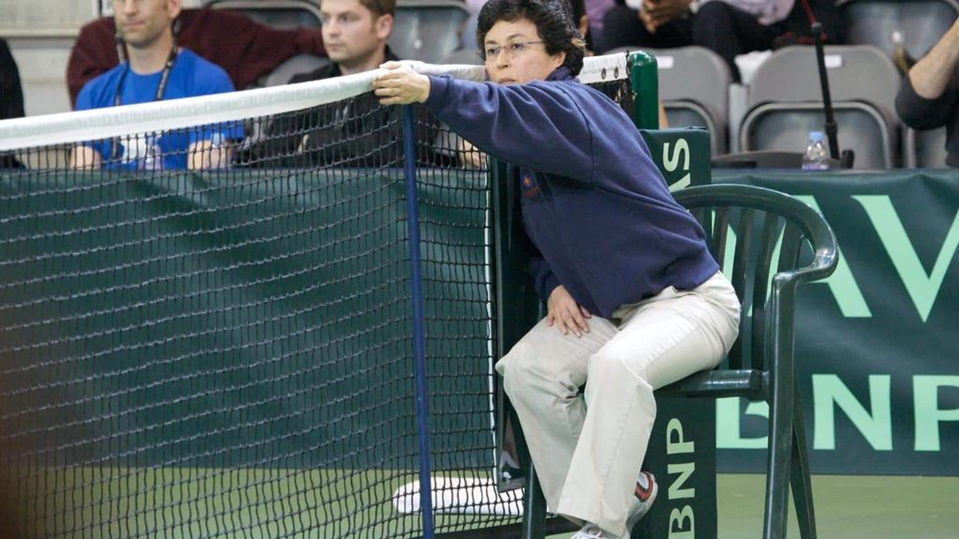 Mengapa wasit tenis menggunakan isyarat tangan dalam pertandingan tenang? Mengapa wasit tenis menggunakan isyarat tangan dalam pertandingan tenang?