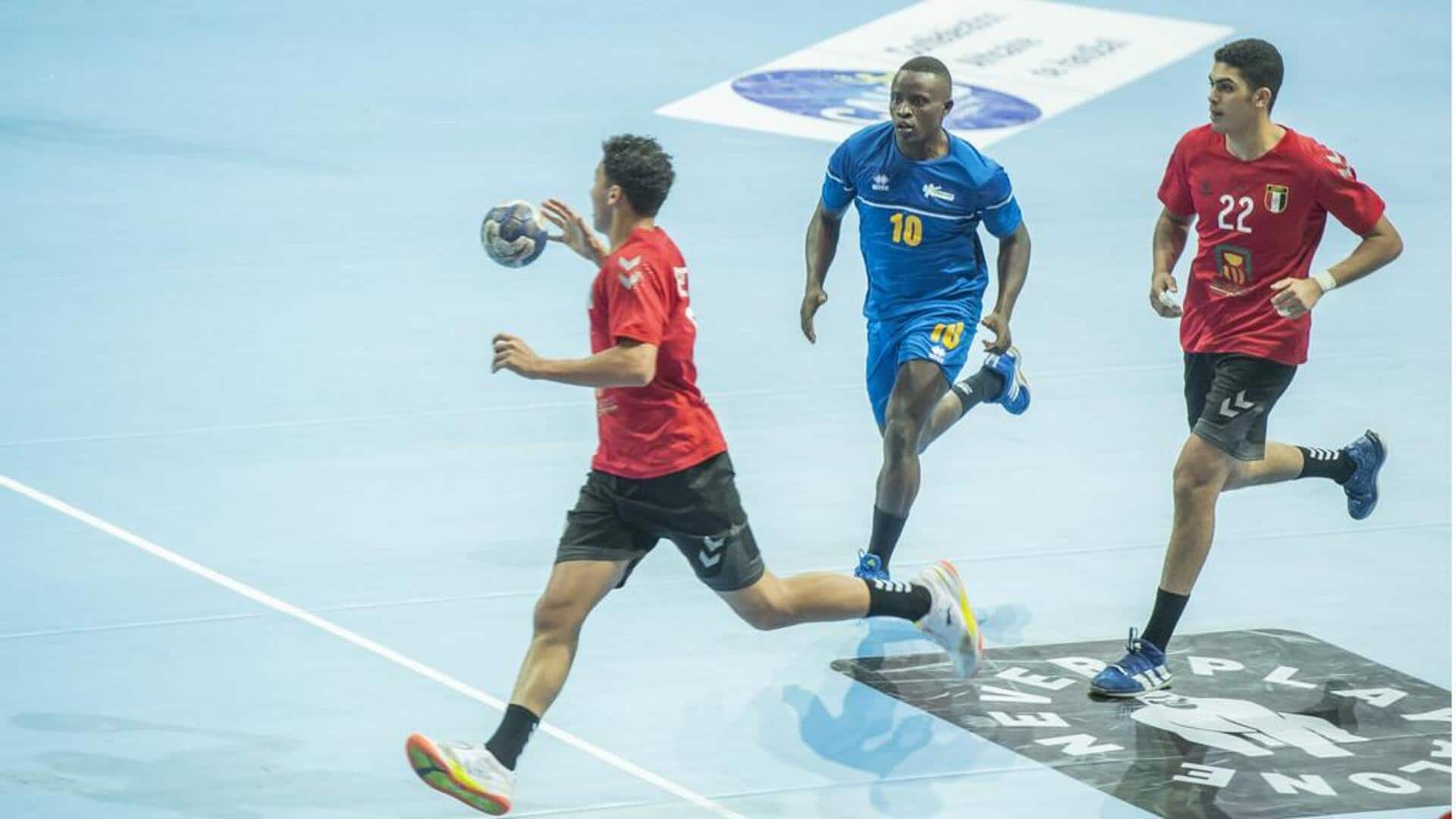 Mengapa bola handball lebih kecil dari basket atau sepak bola?