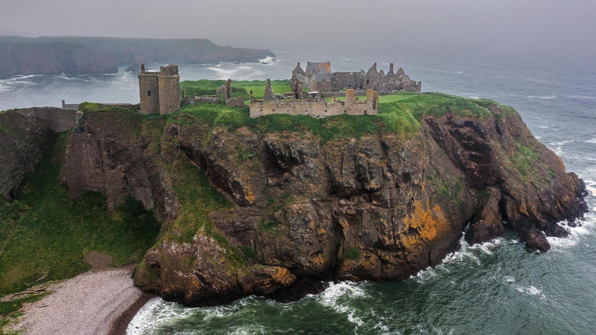 Menjelajahi Kastel Tersembunyi di Skotlandia