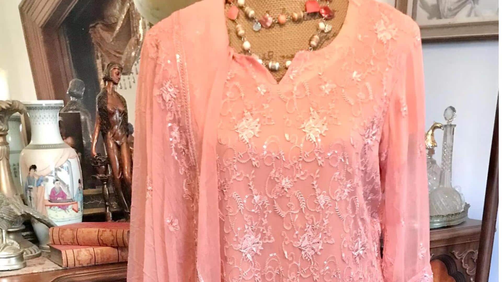 Gaya busana payet untuk acara malam