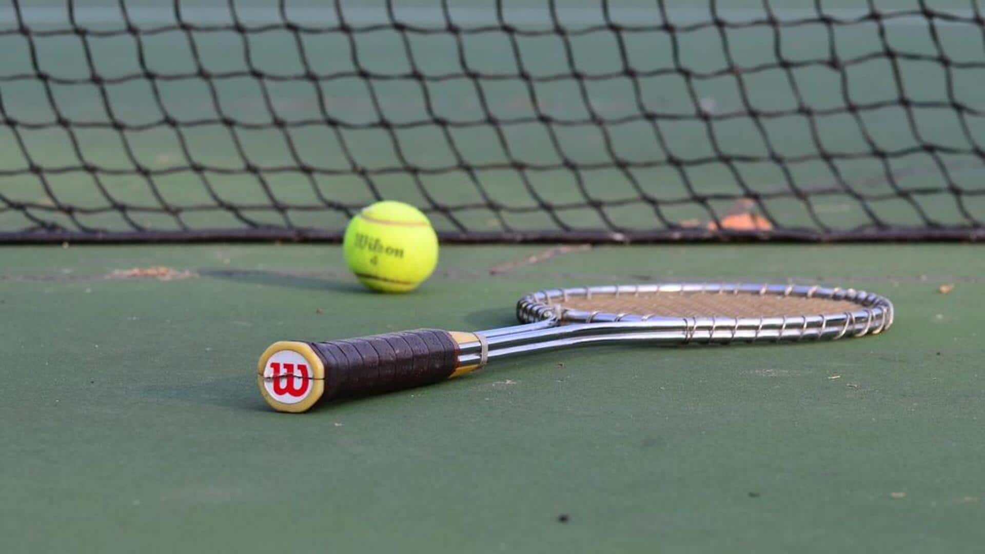 Mengapa pegangan raket tenis dibungkus?