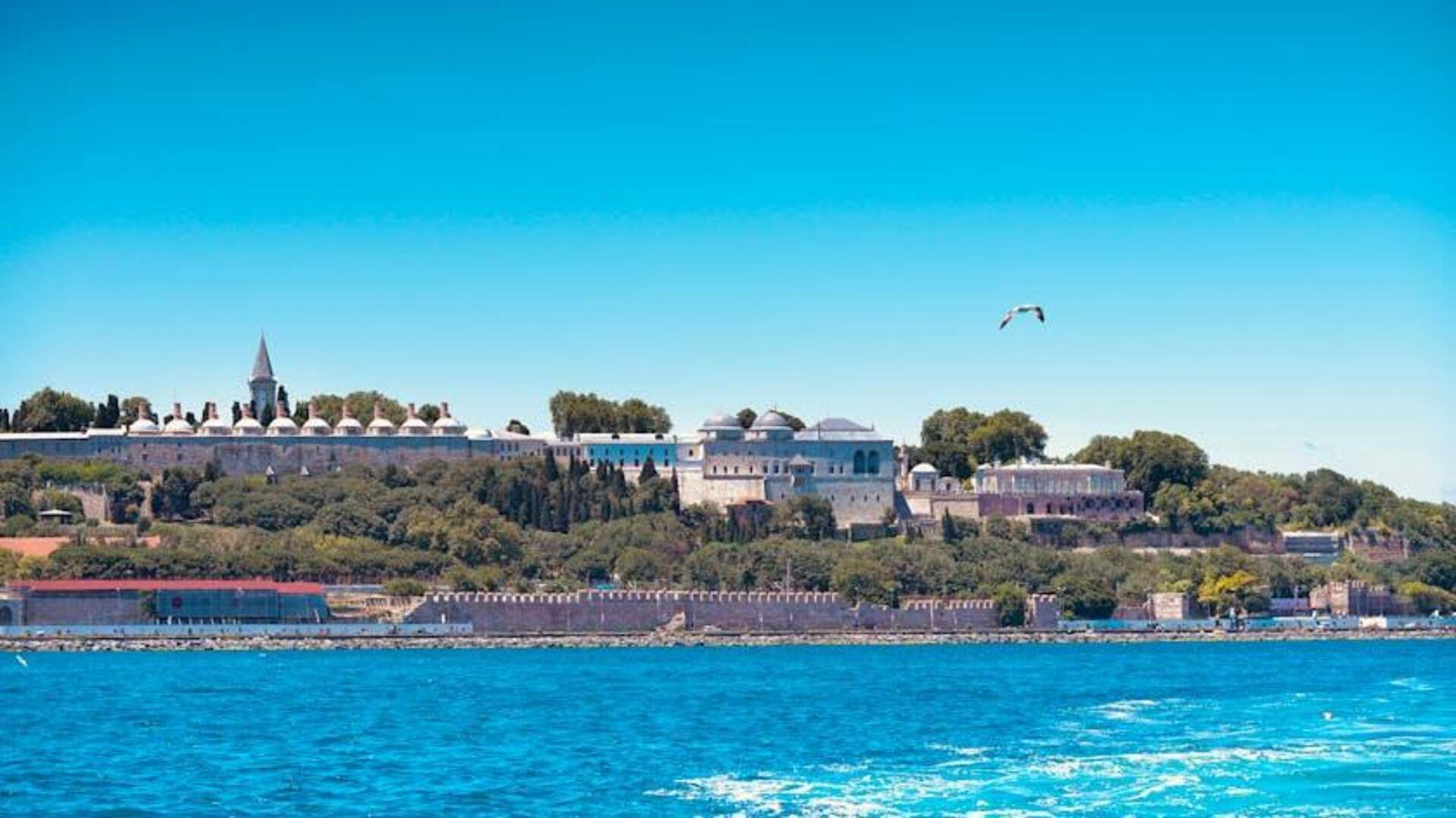 Menjelajahi Bazar Istanbul dan Arsitektur Ottoman