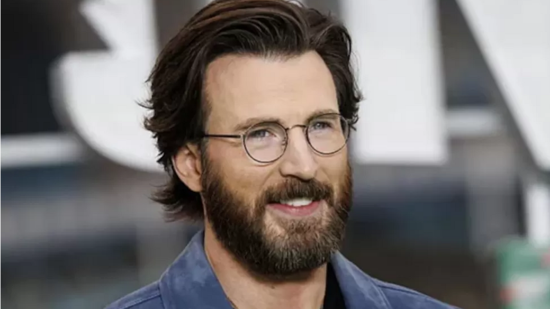 Peran Chris Evans yang mengubah makna pahlawan modern