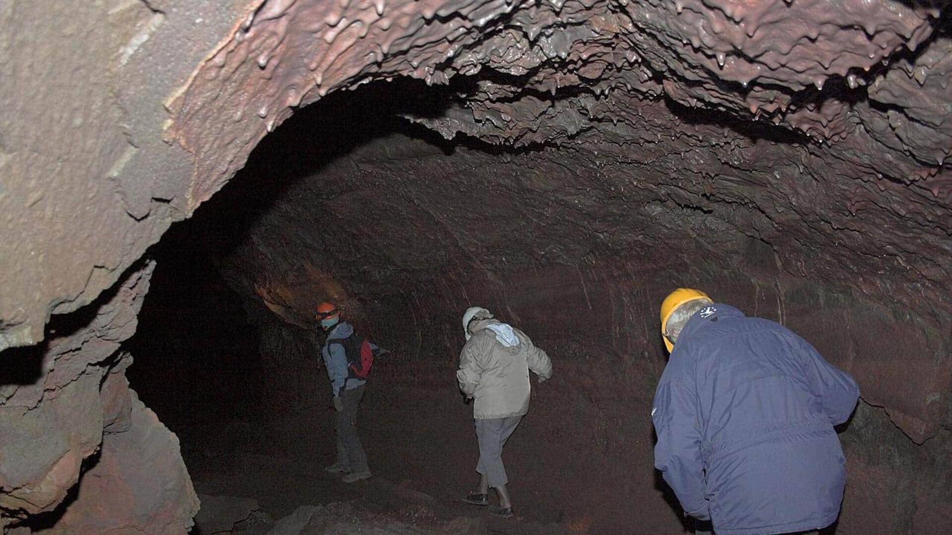 Keajaiban Tersembunyi di Gua Es Greenland
