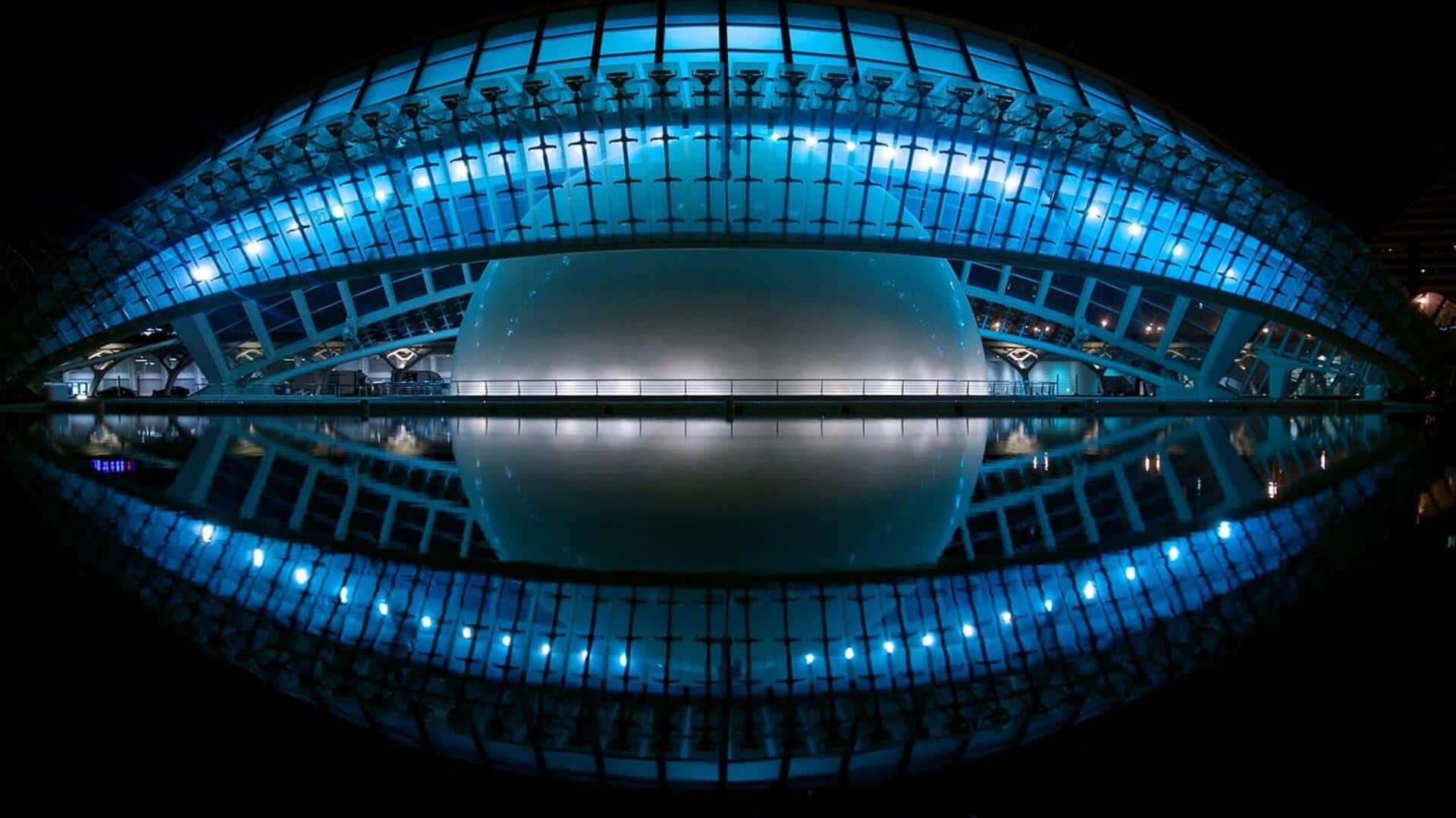 Menjelajahi Simetri: Teknik Fotografi Arsitektur Esensial