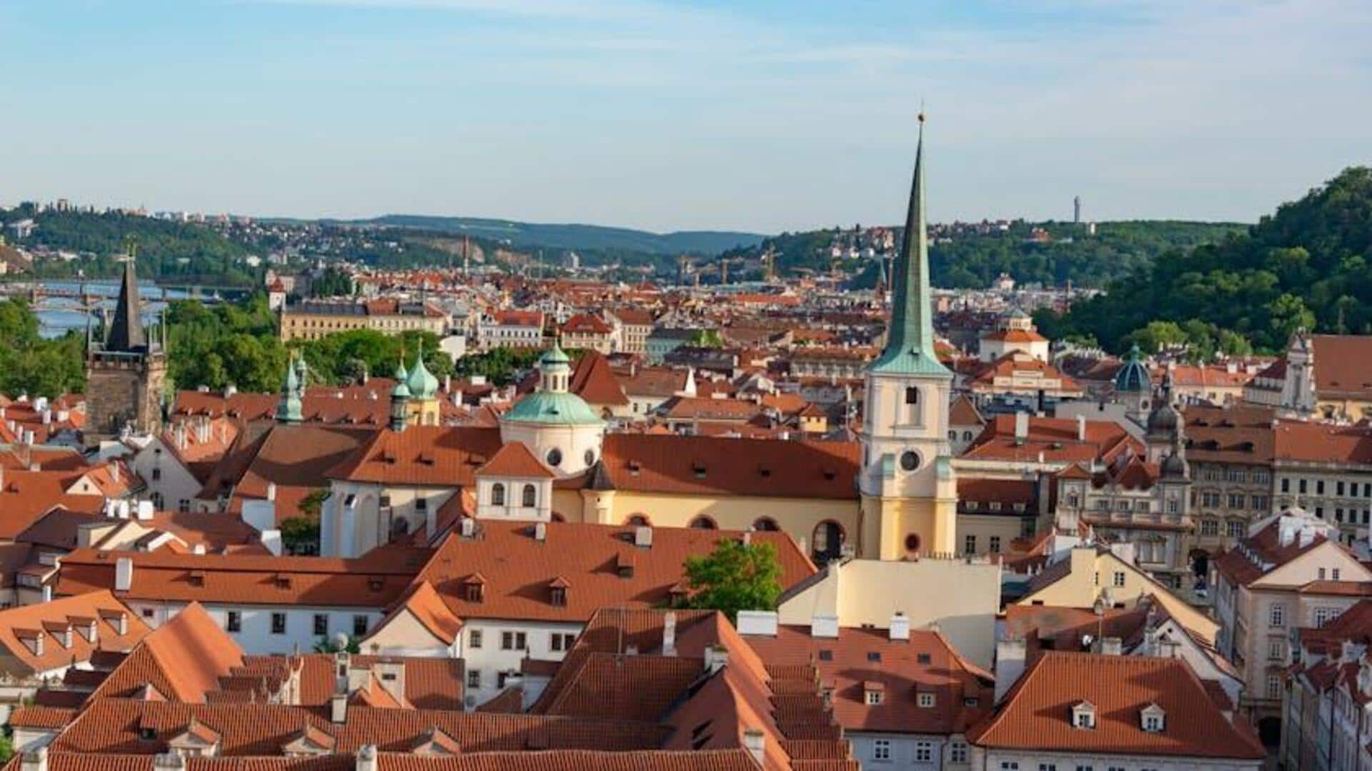 Menjelajahi Jalan Menawan di Kota Tua Praha