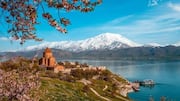 トルコの山々を発見：アララト山の魅力的な登山