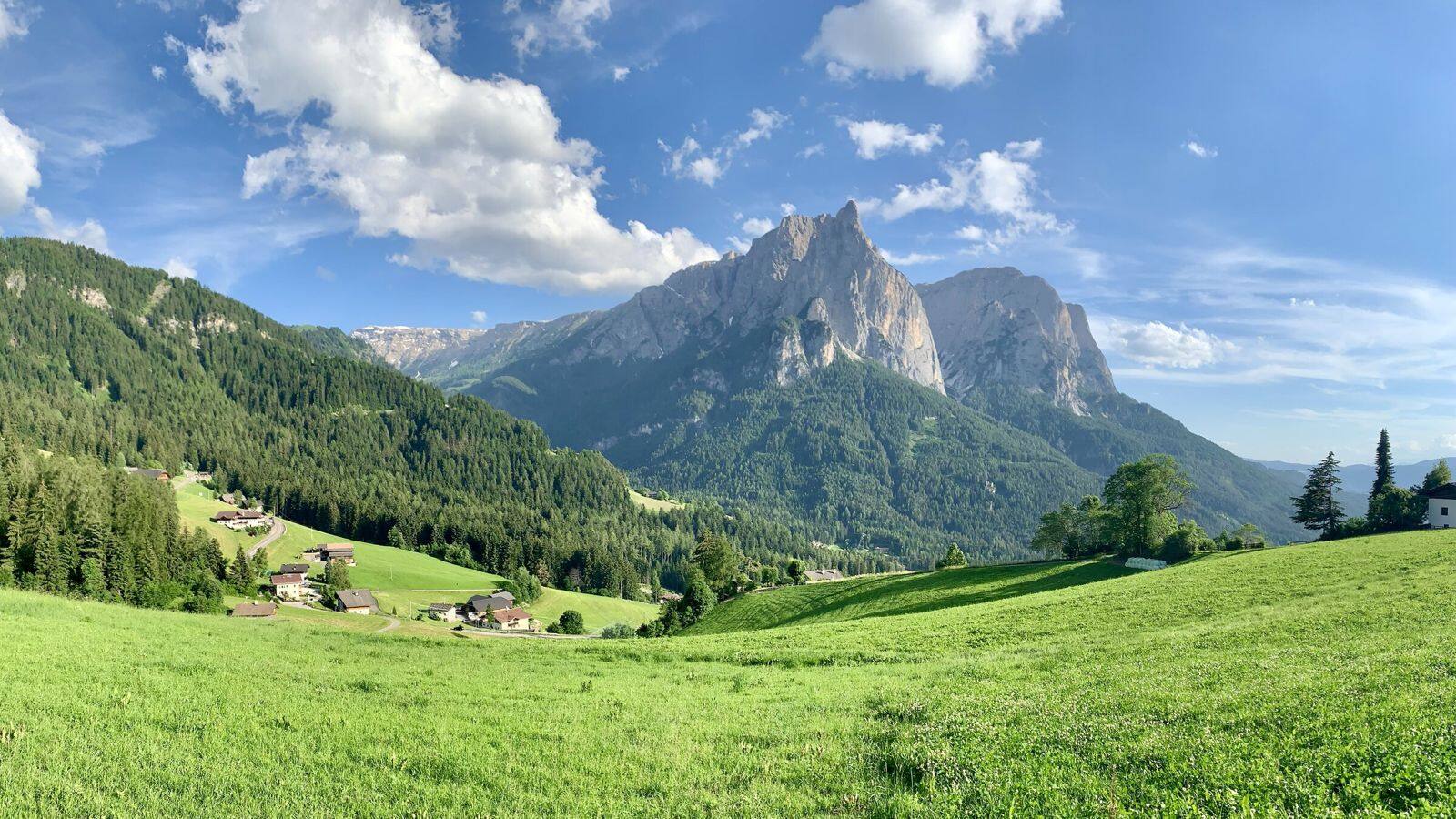 イタリアのドロミテ山脈を発見しよう