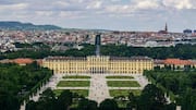 ウィーンの帝国宮殿の壮大さ: 芸術と建築