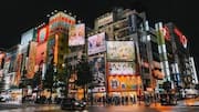 東京の夜の魅力：ネオン街と文化的な魅力