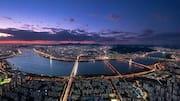 ソウルの夜の川辺と空中ゴンドラを楽しむ