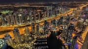 ドバイの夜景とスカイスクレーパーの魅力