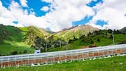 カザフスタンのアルマトイ地方で山のリトリートを発見