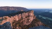 オーストラリアのグランピアンズで山の冒険を楽しむ