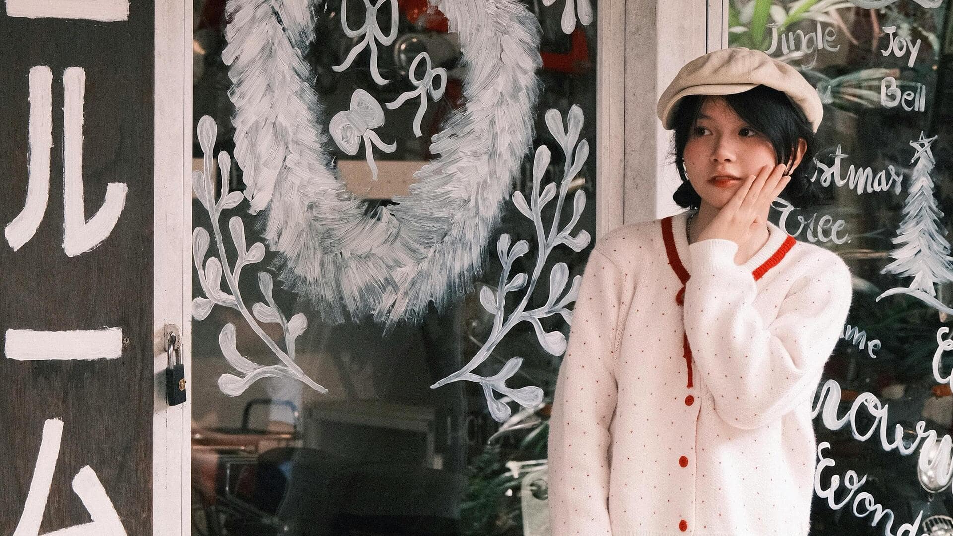 冬の日本オフィス向けビジネスカジュアルレイヤードスタイル