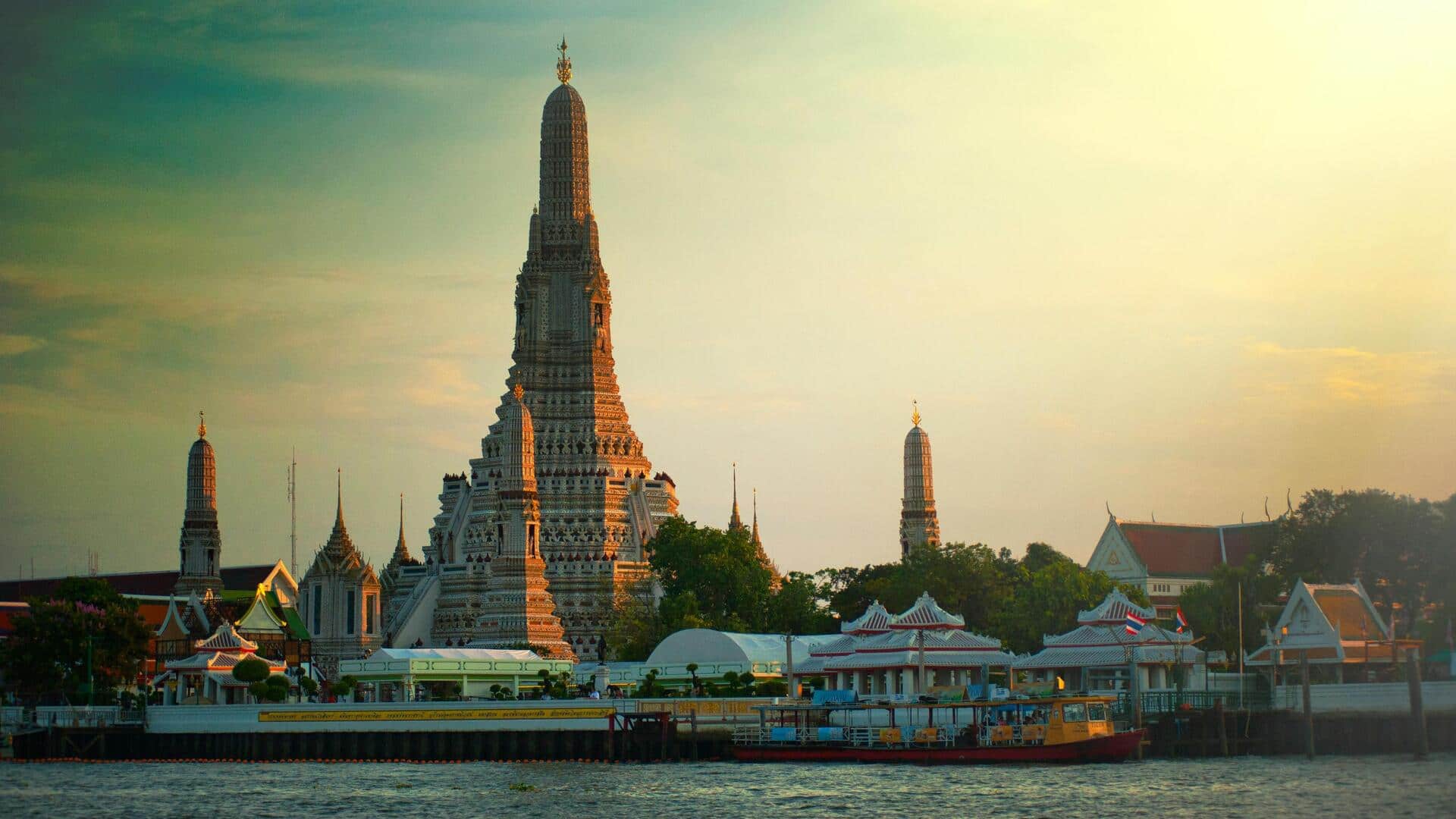 バンコクの静かな運河沿いカフェ5選