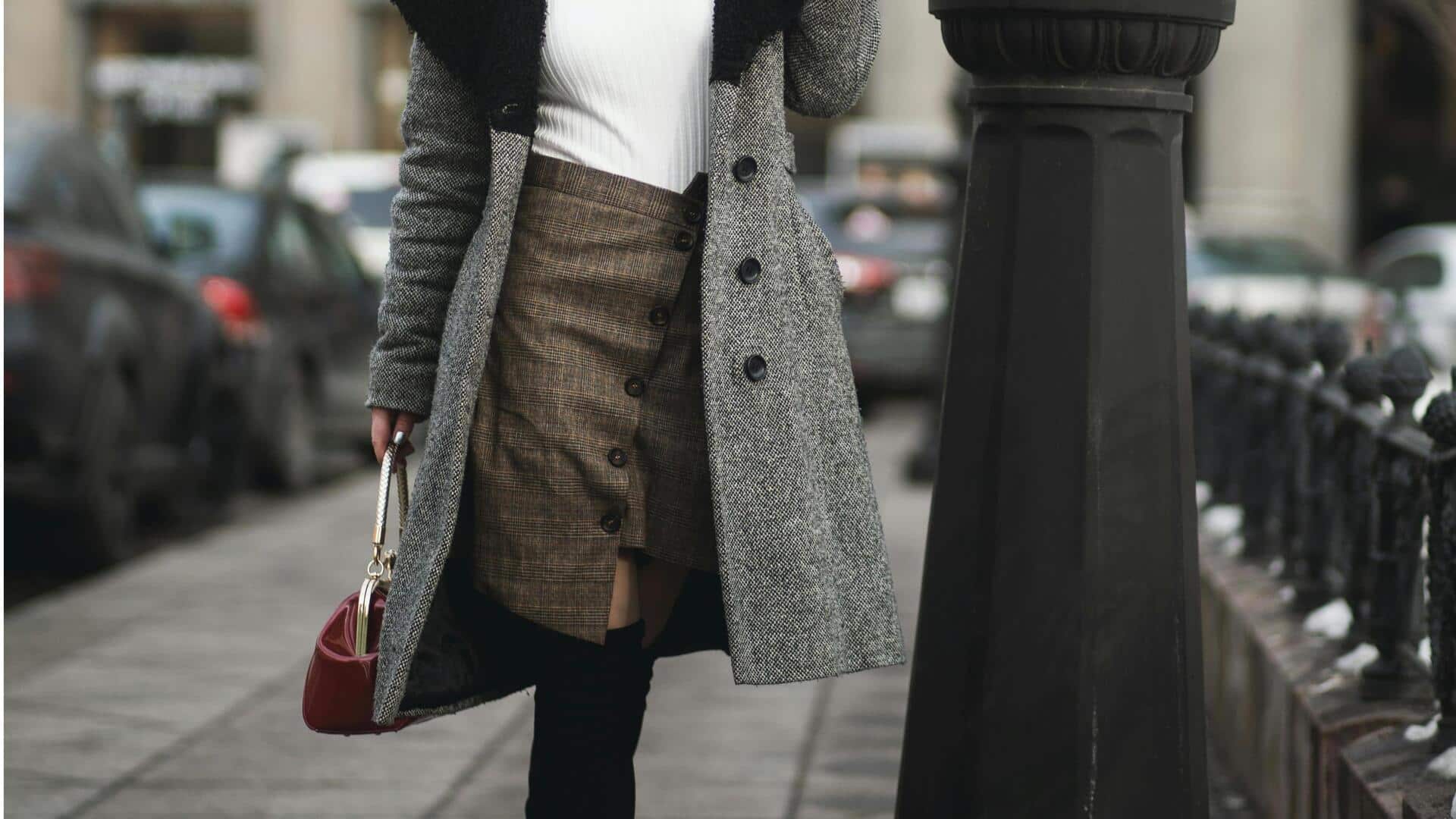 冬のミディスカート：ヴィーガンレザーでスタイリッシュに