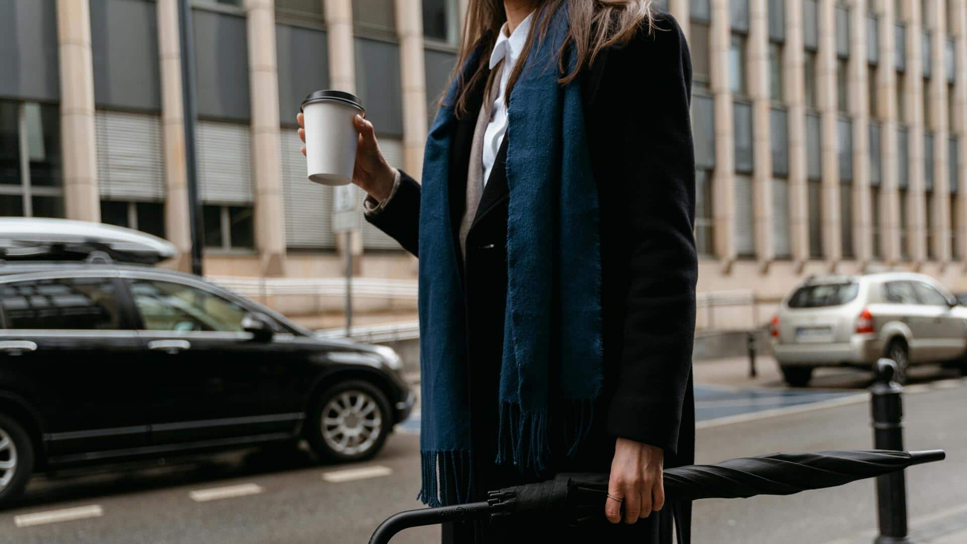 冬の日本企業ファッションにテクスチャーを取り入れる方法