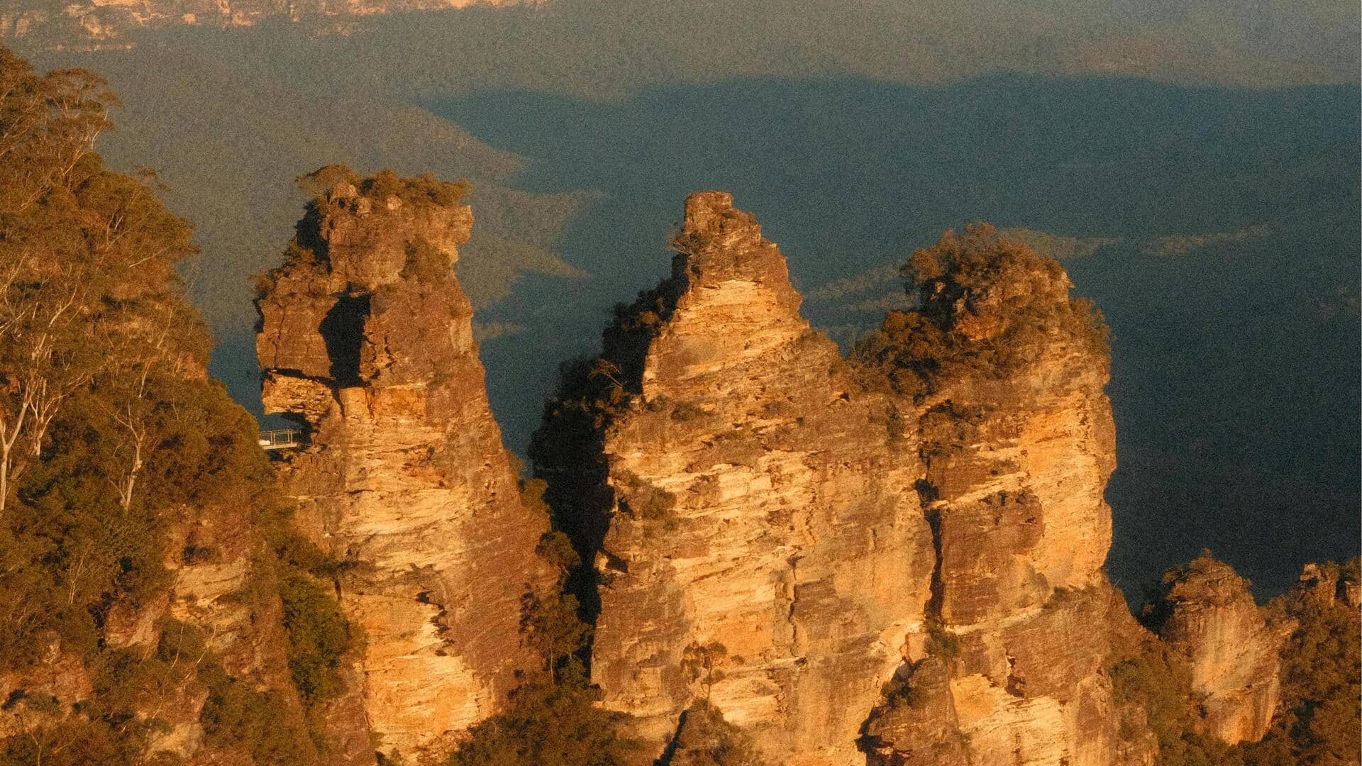 オーストラリアの美しい高地で静かな山の逃避行を発見