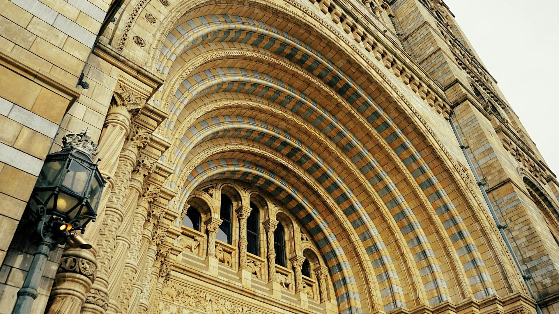 ロンドンの五つの時代を超えた博物館