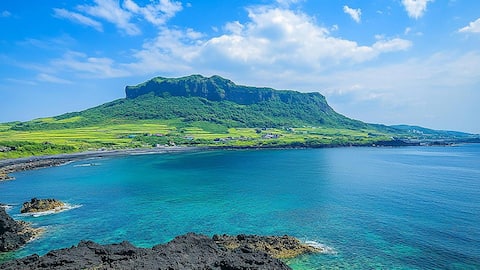 韓国済州島の静かな山の風景を楽しむ方法