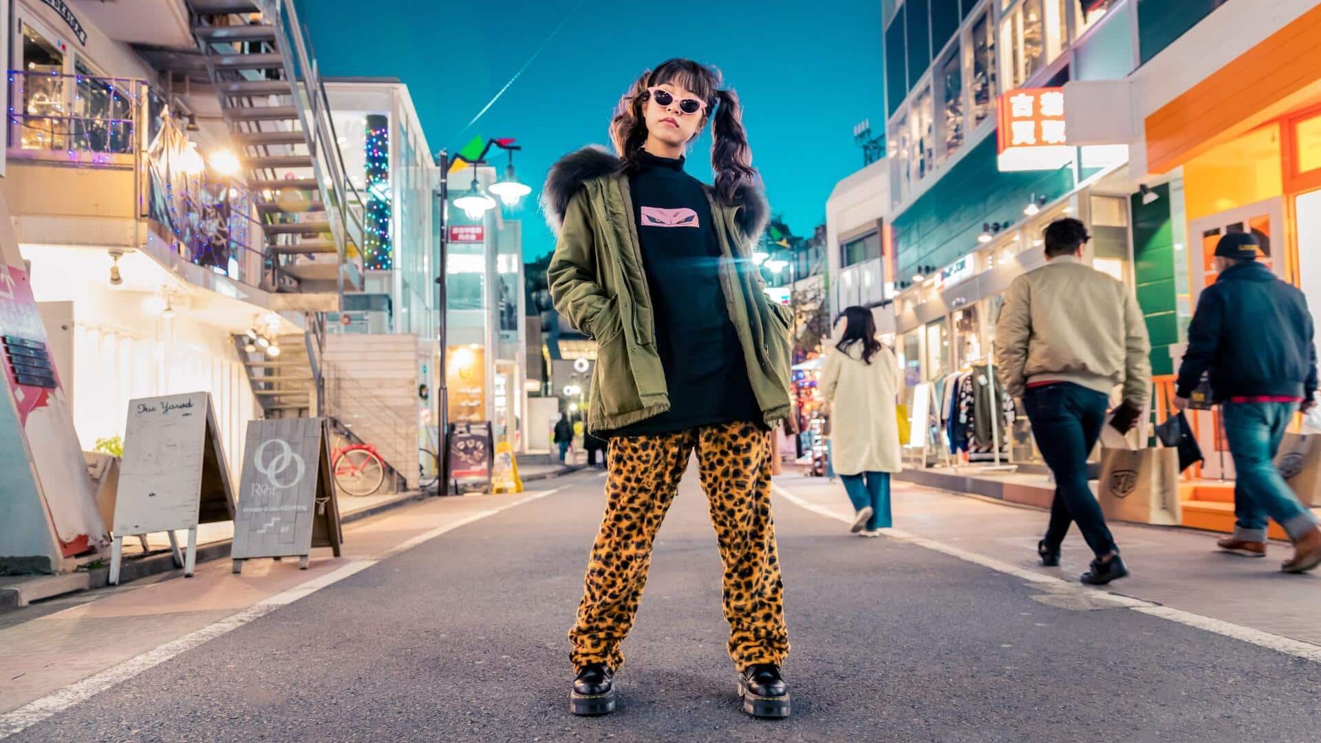 日本のファッション: オーバーサイズアクセサリーのトレンド