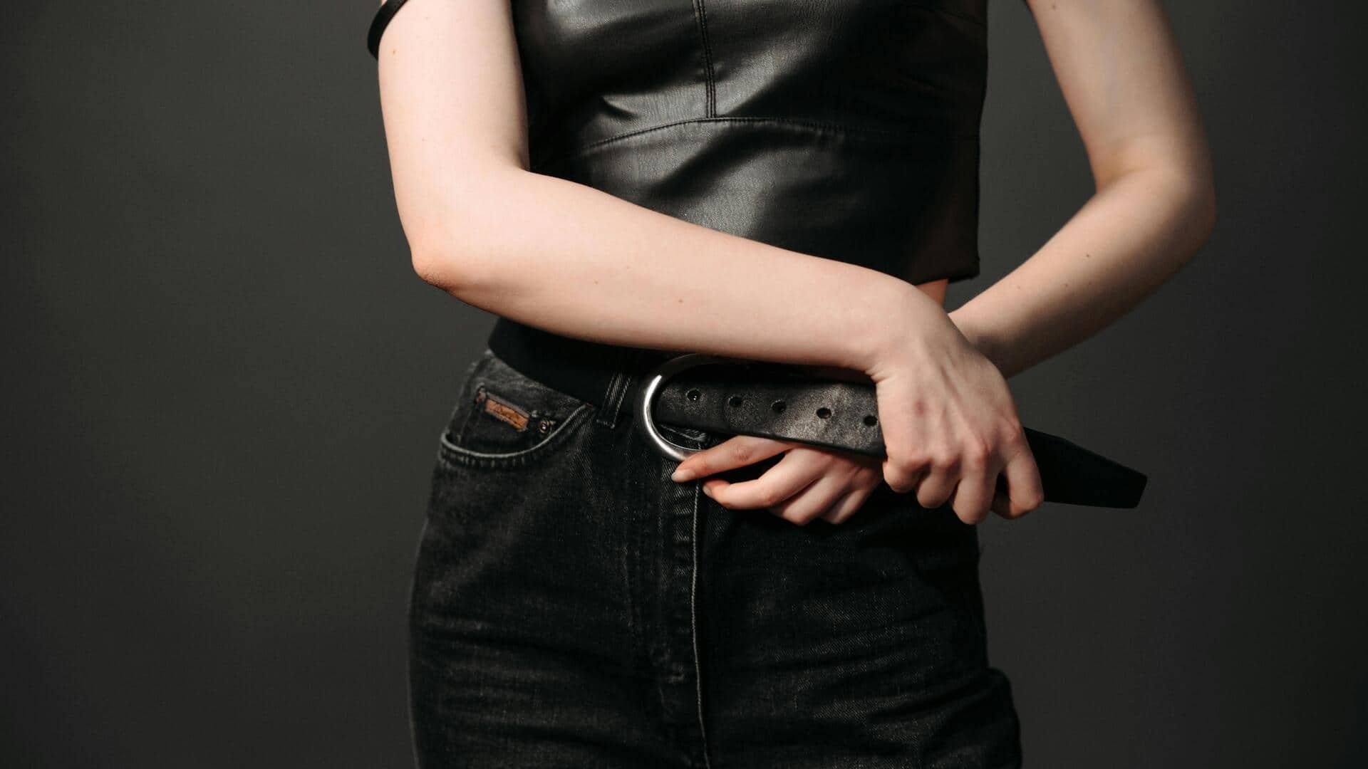 秋のベルトで日本のオフィススタイルを格上げ