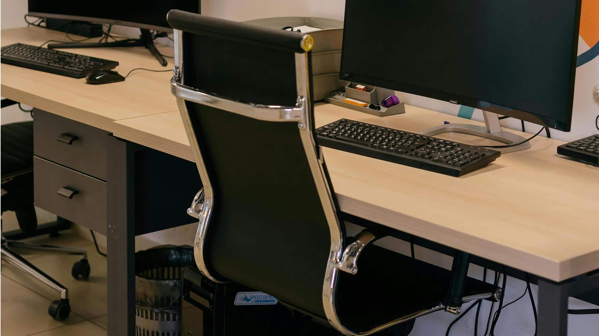 コンピュータチェアの車輪をスムーズに保つ5つのステップ