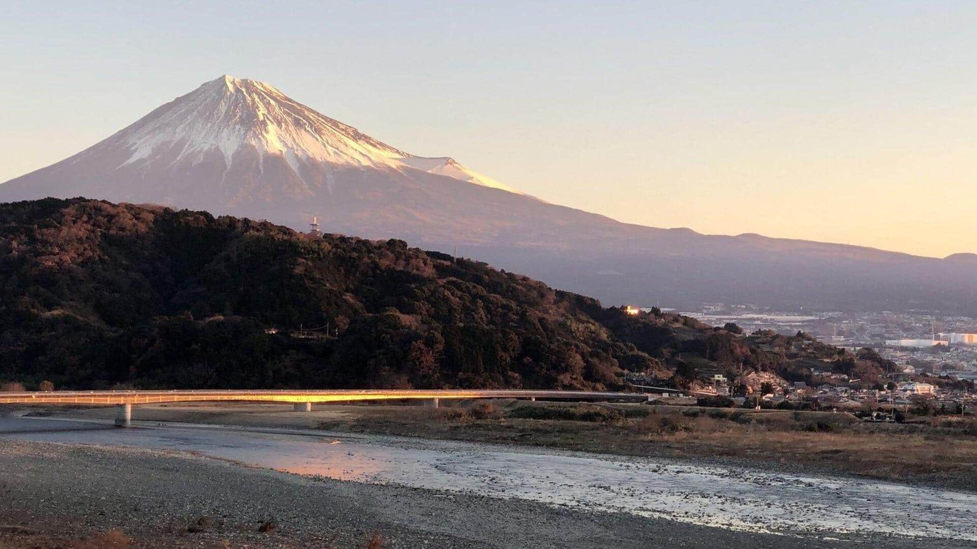 富士山での壮大な日の出体験