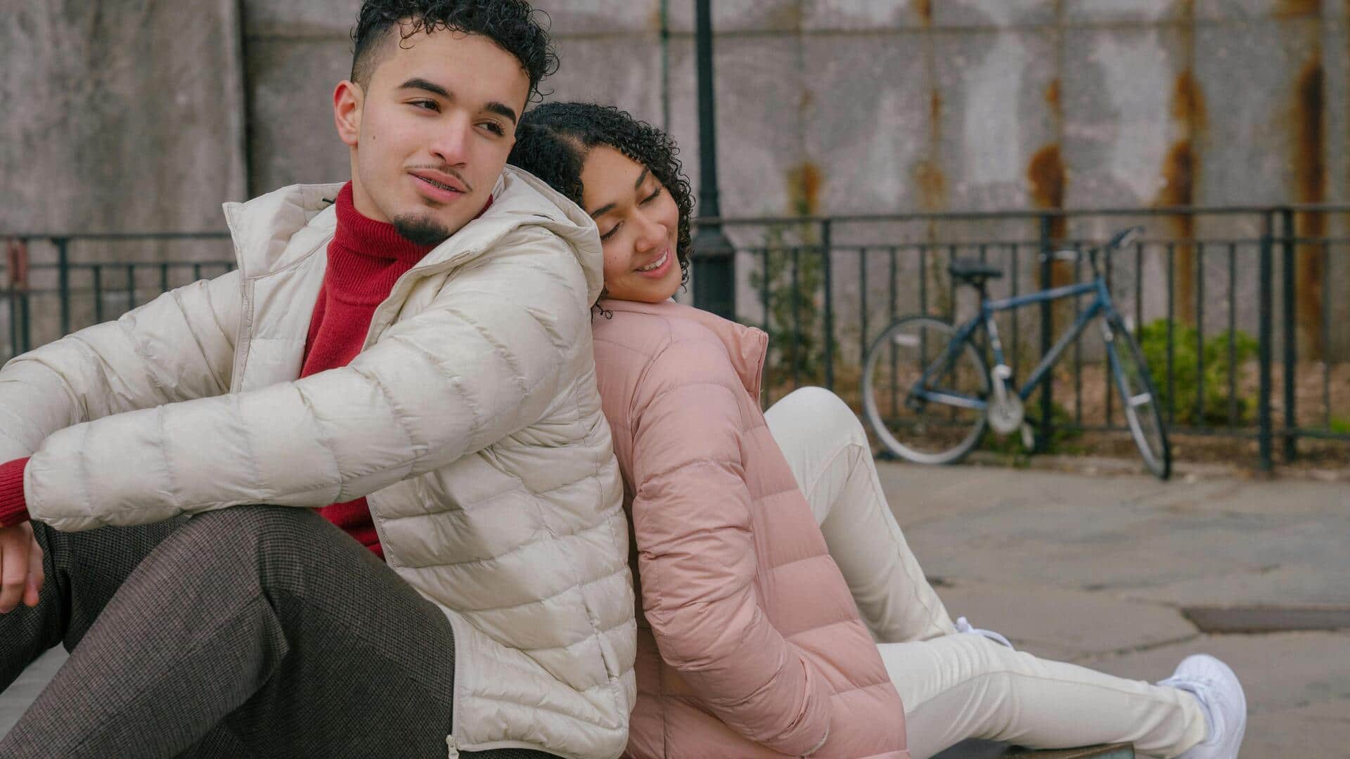 秋の必需品：スタイリッシュなパファージャケット