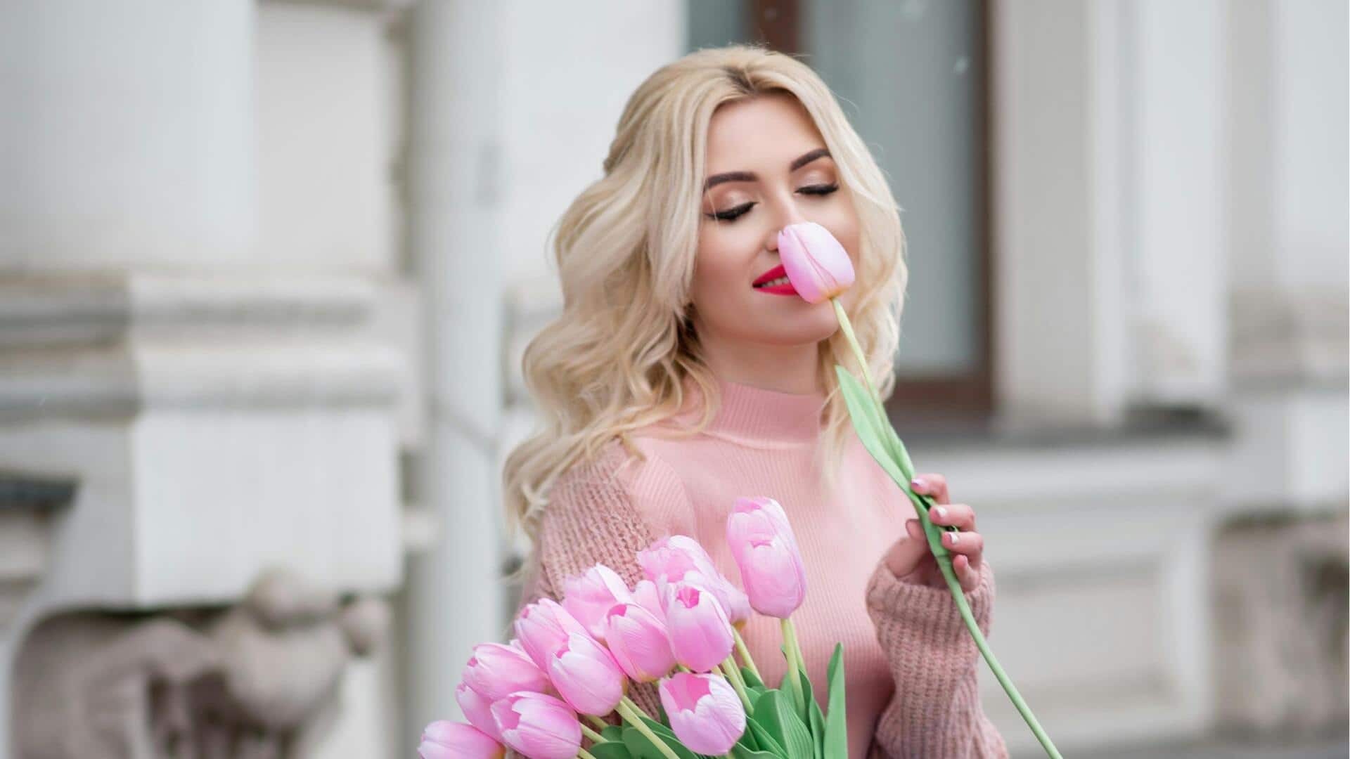 日本の冬ファッションに静かなパステルを